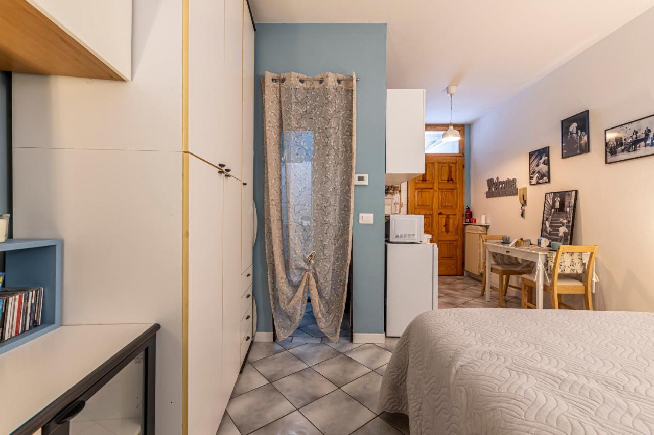 Apartamento Due Minuti Dal Lago Casa Melodia Intra Exterior foto